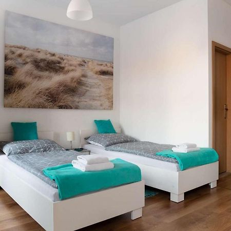 Jonas Apartments - Great Location Near Bratislava City Center ภายนอก รูปภาพ