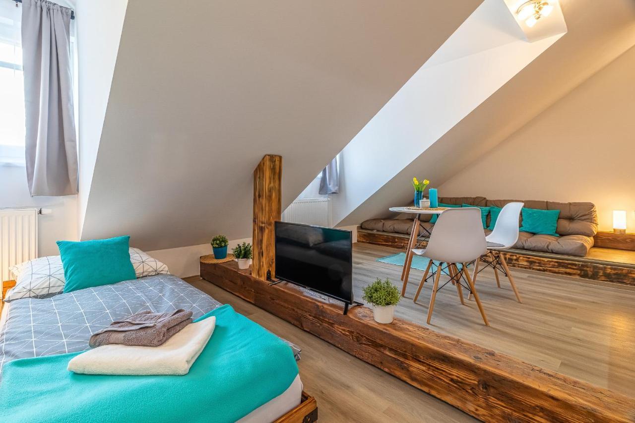 Jonas Apartments - Great Location Near Bratislava City Center ภายนอก รูปภาพ