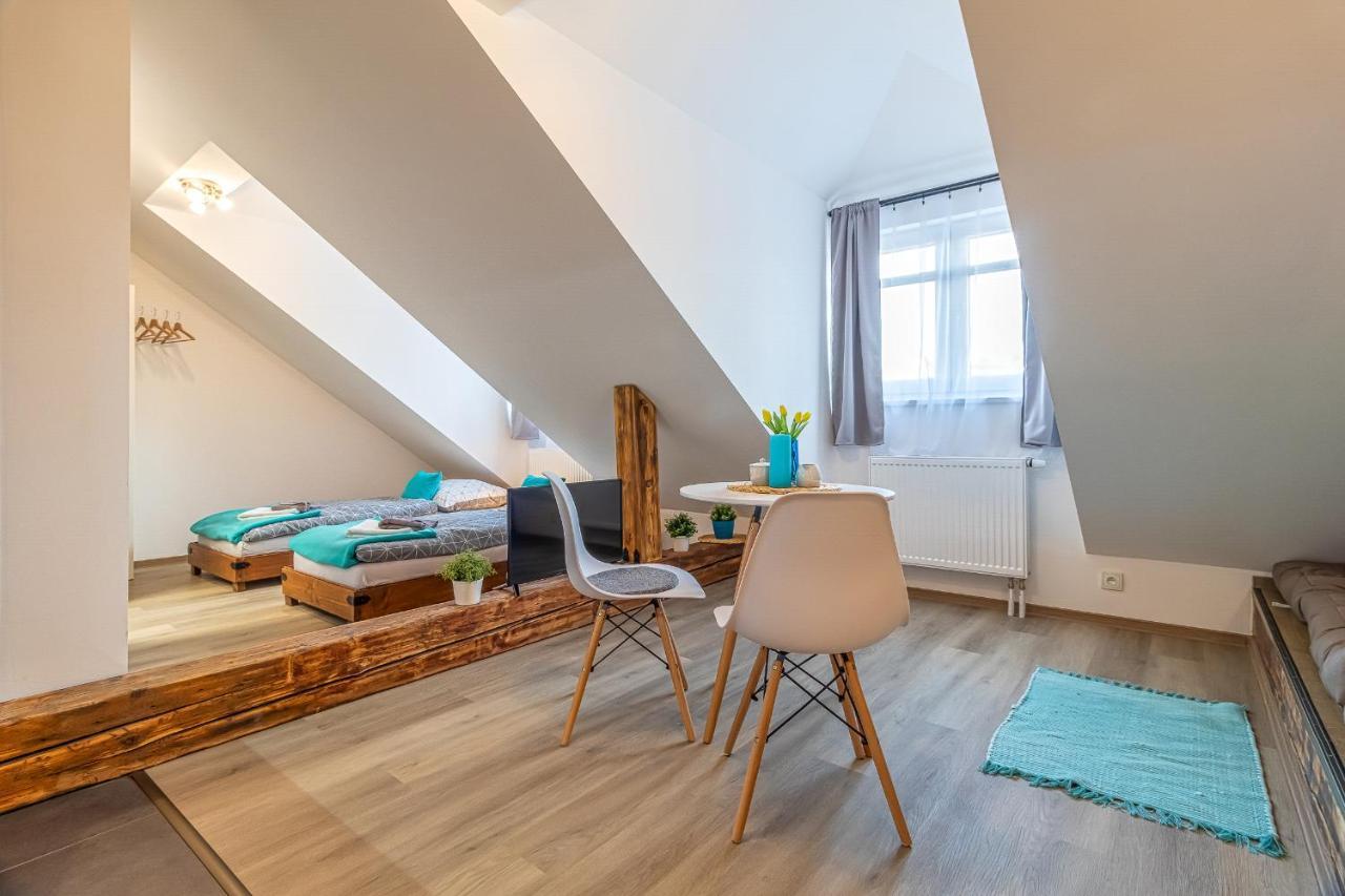 Jonas Apartments - Great Location Near Bratislava City Center ภายนอก รูปภาพ