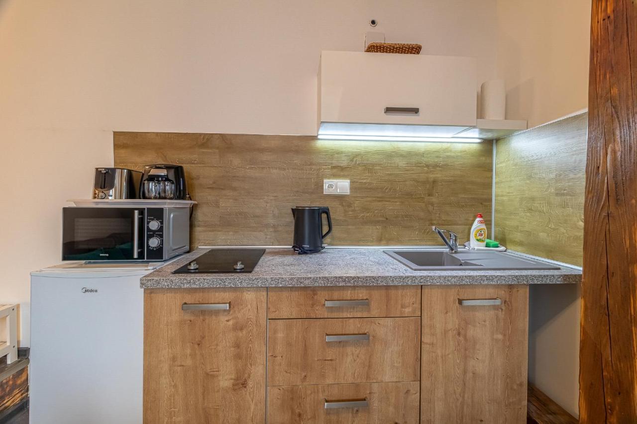 Jonas Apartments - Great Location Near Bratislava City Center ภายนอก รูปภาพ