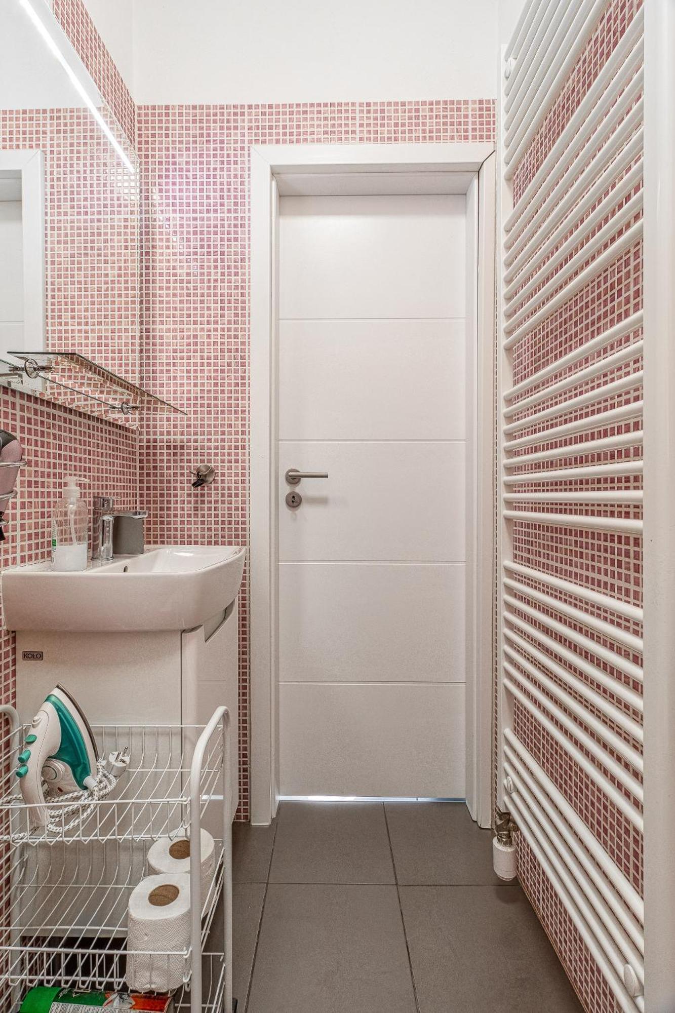 Jonas Apartments - Great Location Near Bratislava City Center ภายนอก รูปภาพ