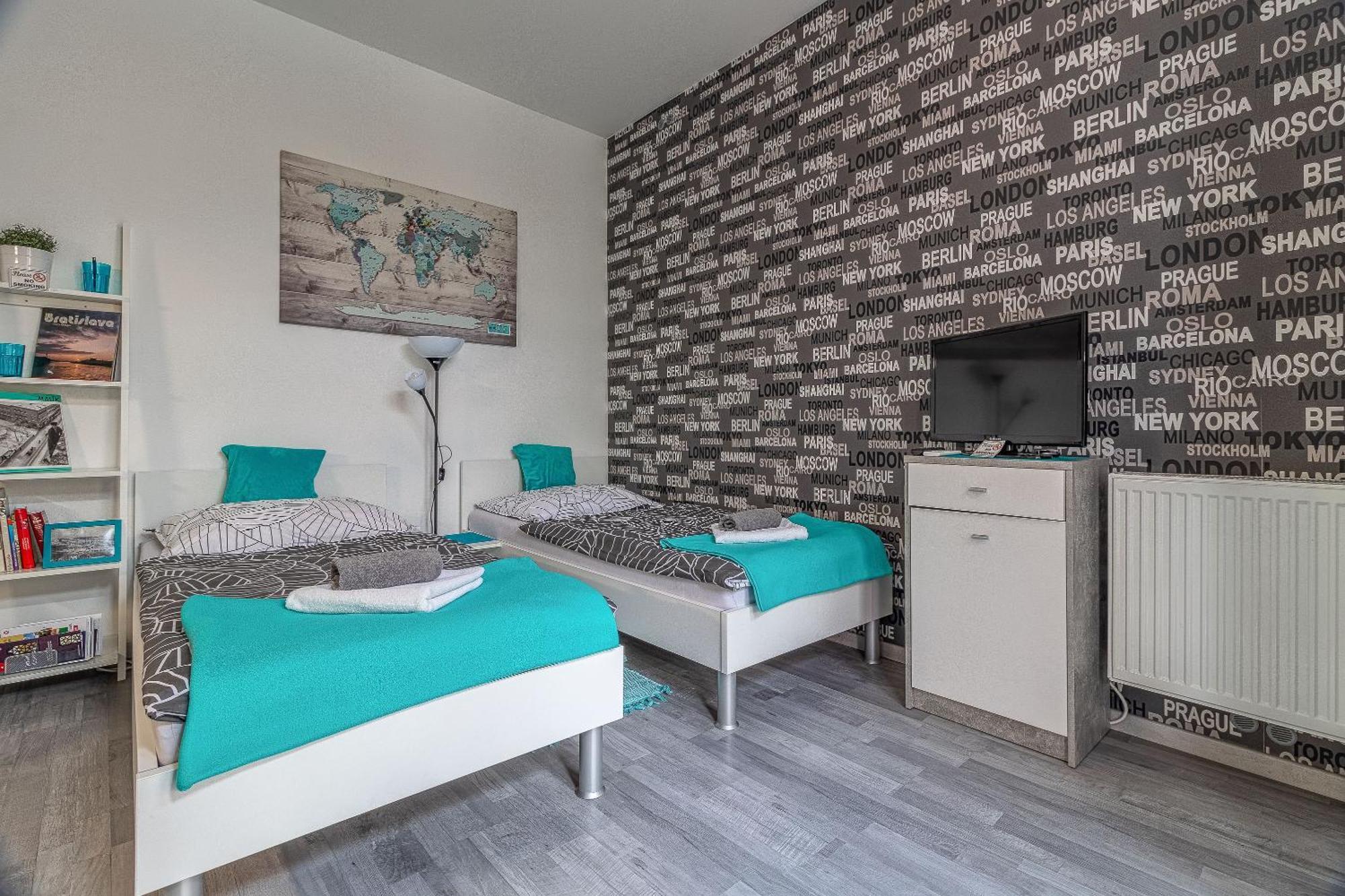 Jonas Apartments - Great Location Near Bratislava City Center ภายนอก รูปภาพ