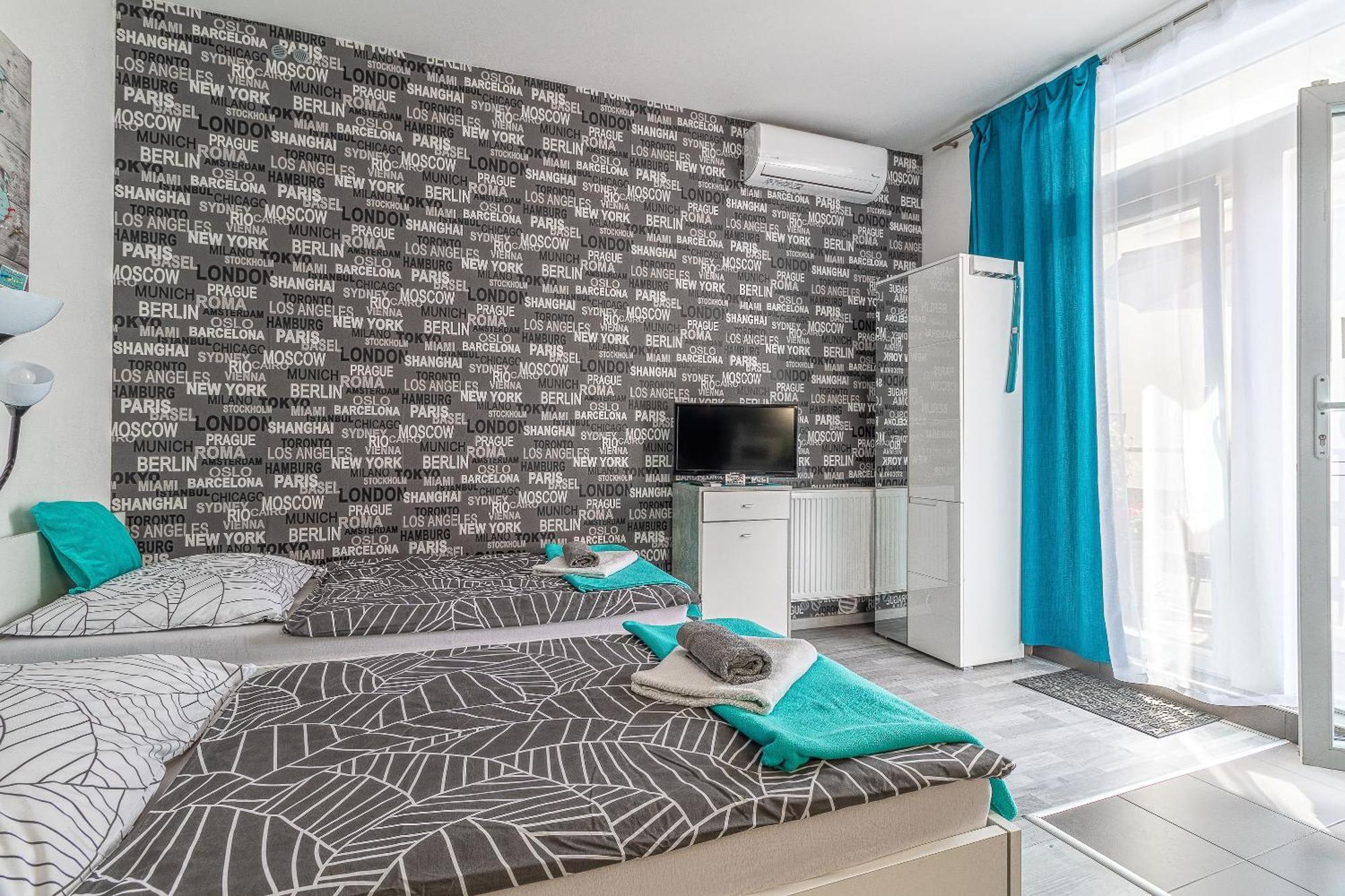 Jonas Apartments - Great Location Near Bratislava City Center ภายนอก รูปภาพ